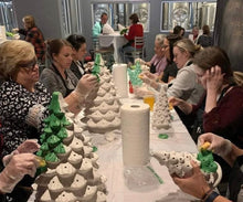 07/10/2026 (7PM) Christmas in July - Vintage Ceramics [FRIDAY]